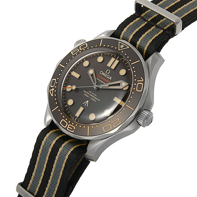 オメガ シーマスター ダイバー300M コーアクシャル マスタークロノメーター 42MM 007エディション 210.92.42.20.01.001 未使用 メンズ