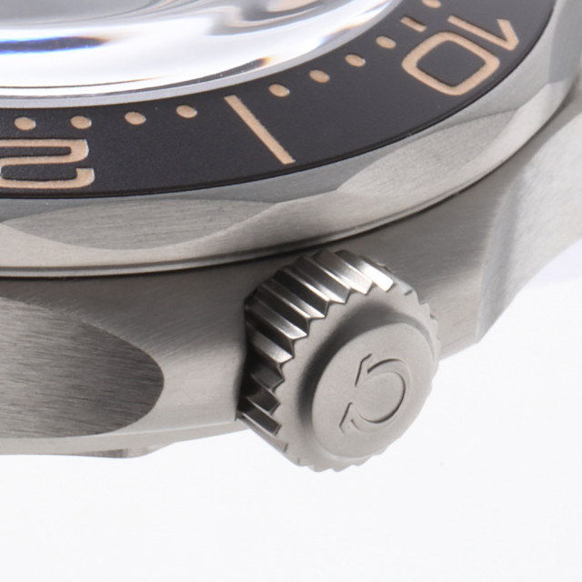 オメガ シーマスターダイバー300M コーアクシャル マスタークロノメーター007 210.90.42.20.01.001 新品 メンズ